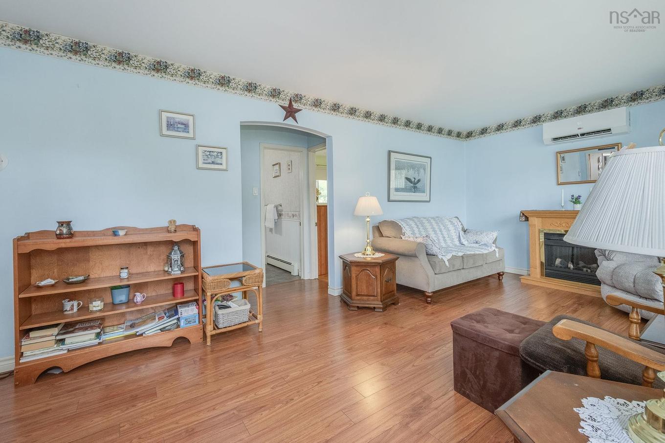 13 Campbells Lane, New Glasgow, NS - Indoor Photo Showing Living Room