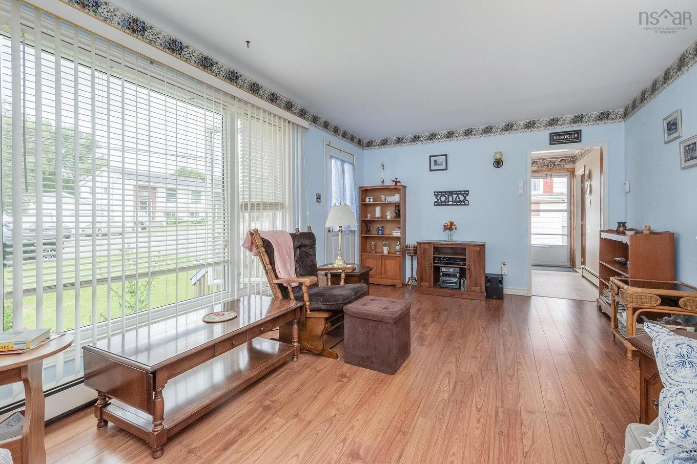 13 Campbells Lane, New Glasgow, NS - Indoor Photo Showing Living Room