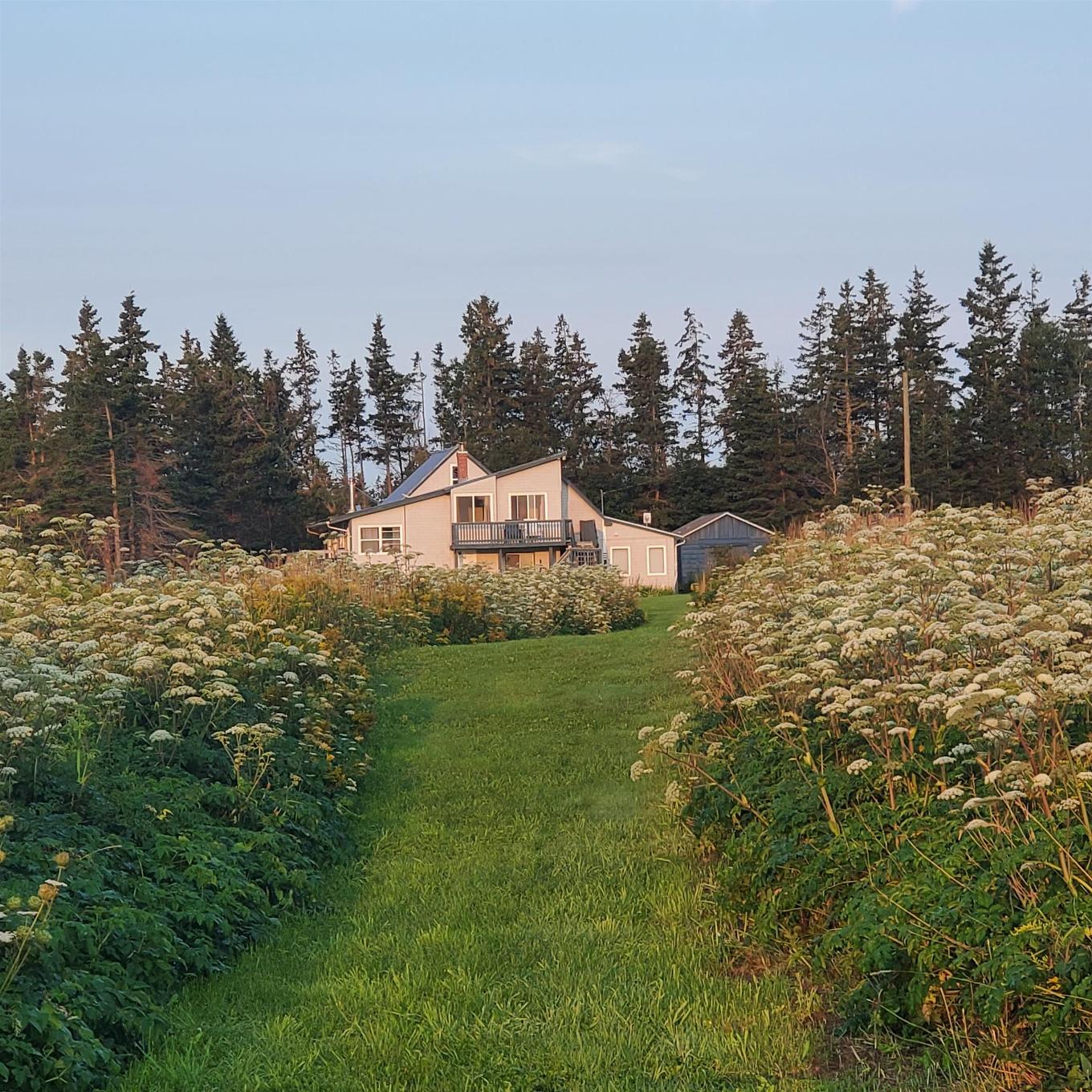 11561 Shore Road, Little Sands, PE