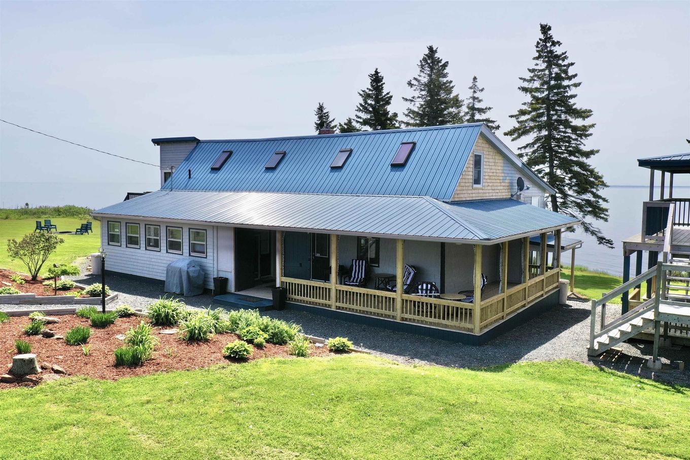 11561 Shore Road, Little Sands, PE