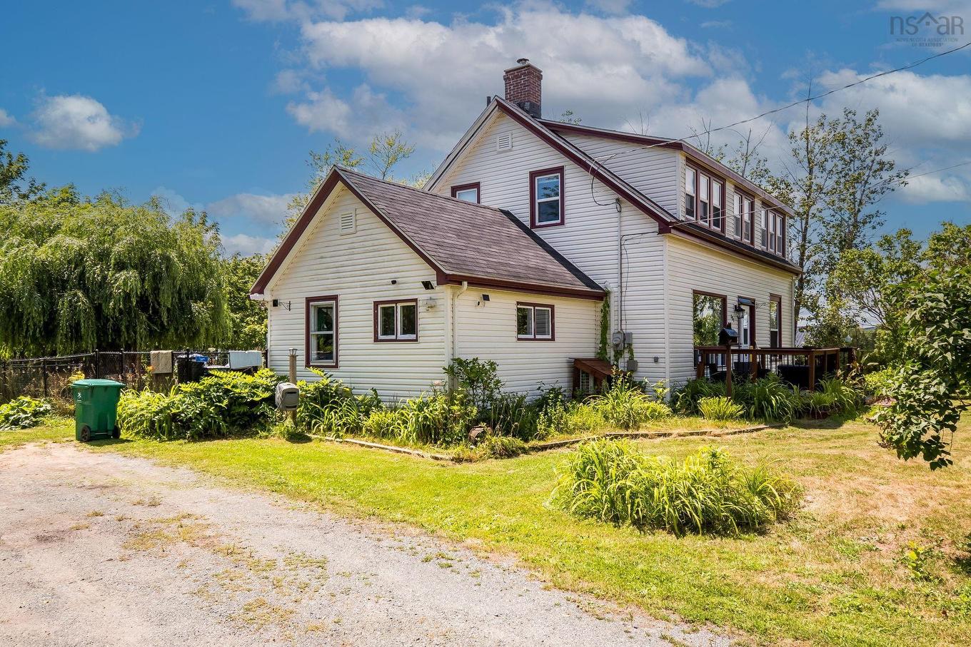 301 Town Road, Falmouth, NS - Outdoor
