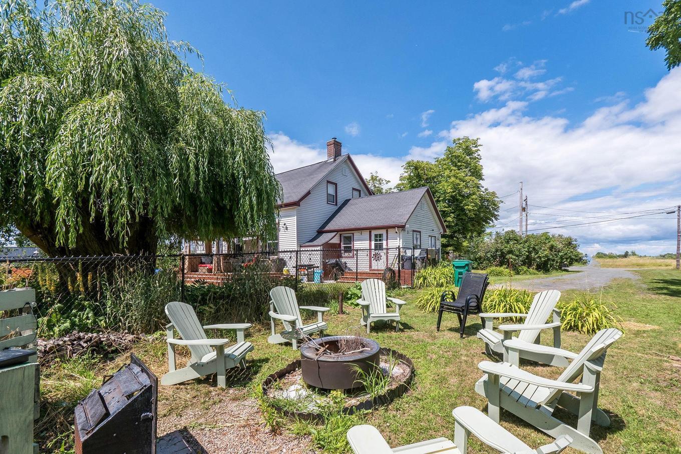 301 Town Road, Falmouth, NS - Outdoor