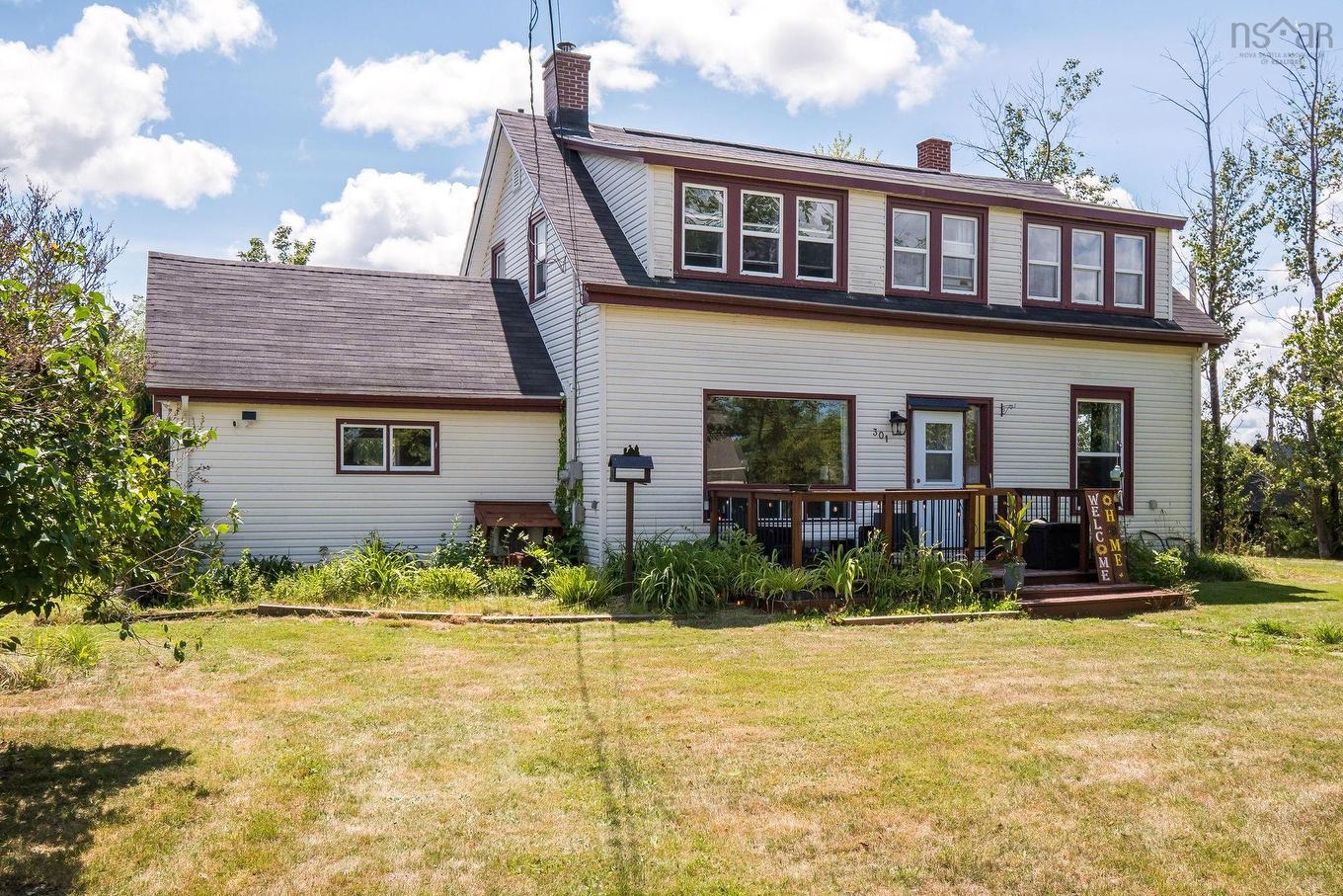 301 Town Road, Falmouth, NS - Outdoor