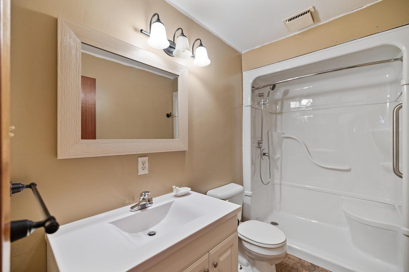 3179 Five Houses Road, Fort Augustus, PE - Indoor Photo Showing Bathroom