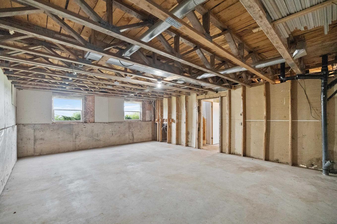 3179 Five Houses Road, Fort Augustus, PE - Indoor Photo Showing Basement