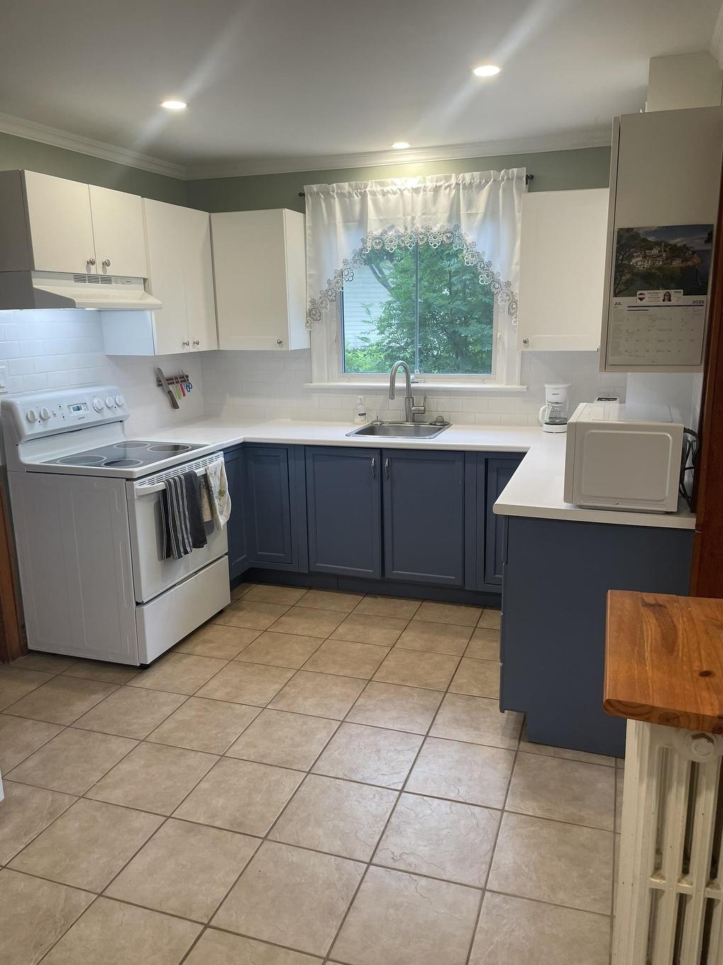 11 Belle Avenue, Souris, PE - Indoor Photo Showing Kitchen