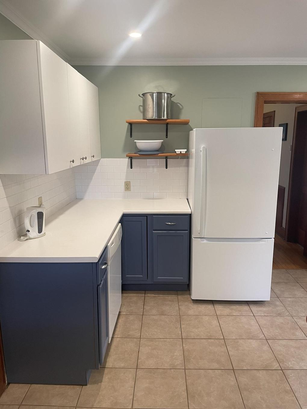 11 Belle Avenue, Souris, PE - Indoor Photo Showing Kitchen