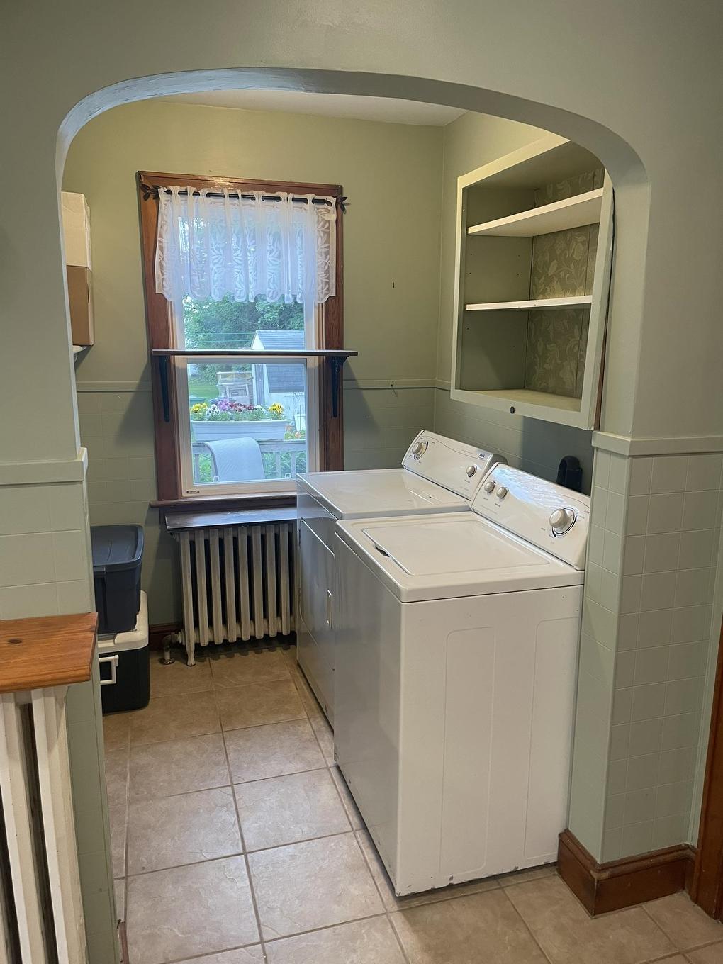 11 Belle Avenue, Souris, PE - Indoor Photo Showing Laundry Room