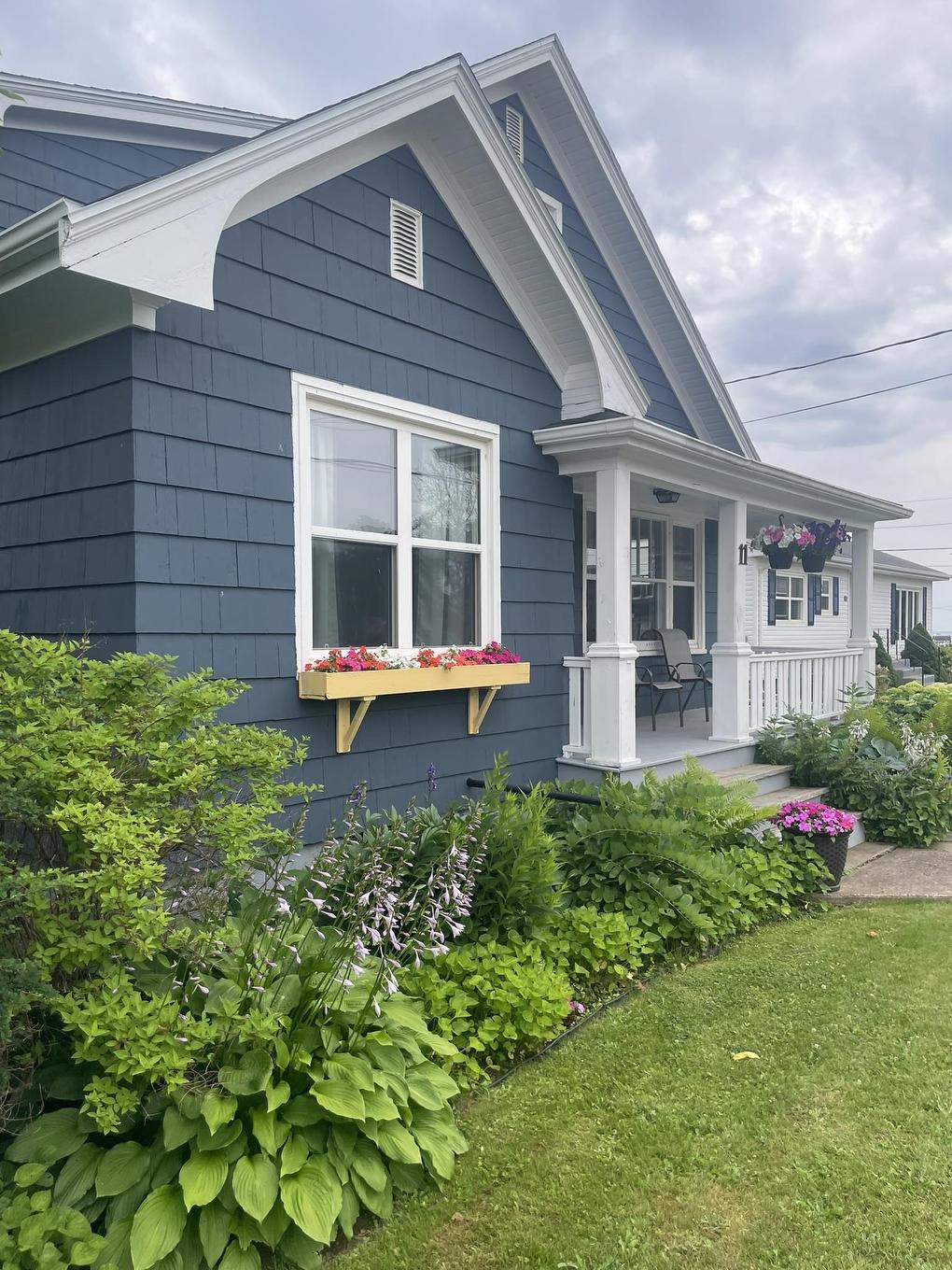 11 Belle Avenue, Souris, PE - Outdoor