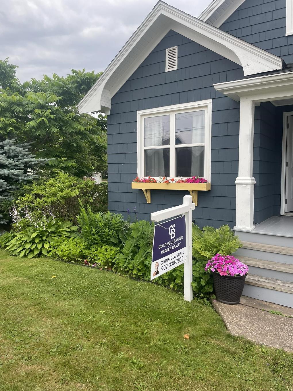 11 Belle Avenue, Souris, PE - Outdoor
