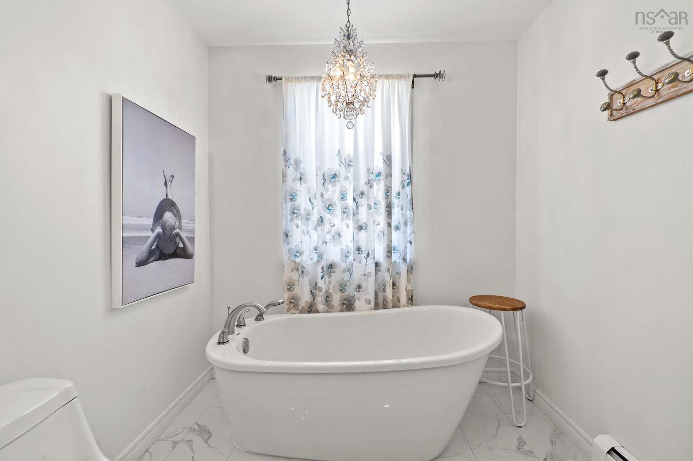 72 Fleetview Drive, Halifax, NS - Indoor Photo Showing Bathroom