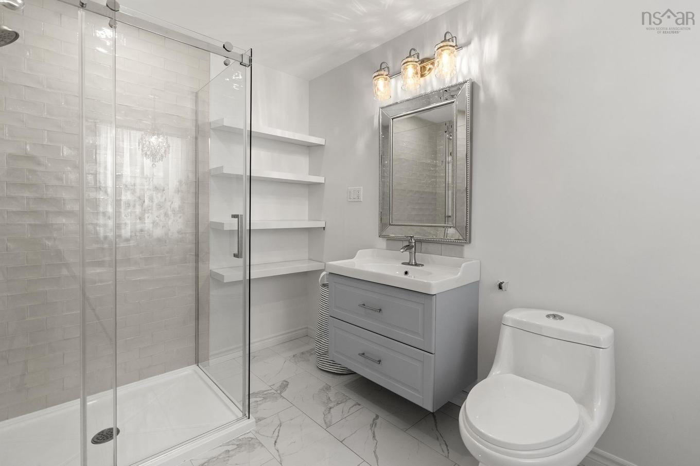 72 Fleetview Drive, Halifax, NS - Indoor Photo Showing Bathroom