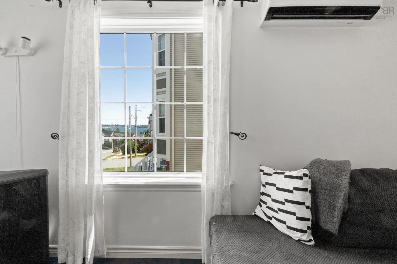 72 Fleetview Drive, Halifax, NS - Indoor Photo Showing Other Room
