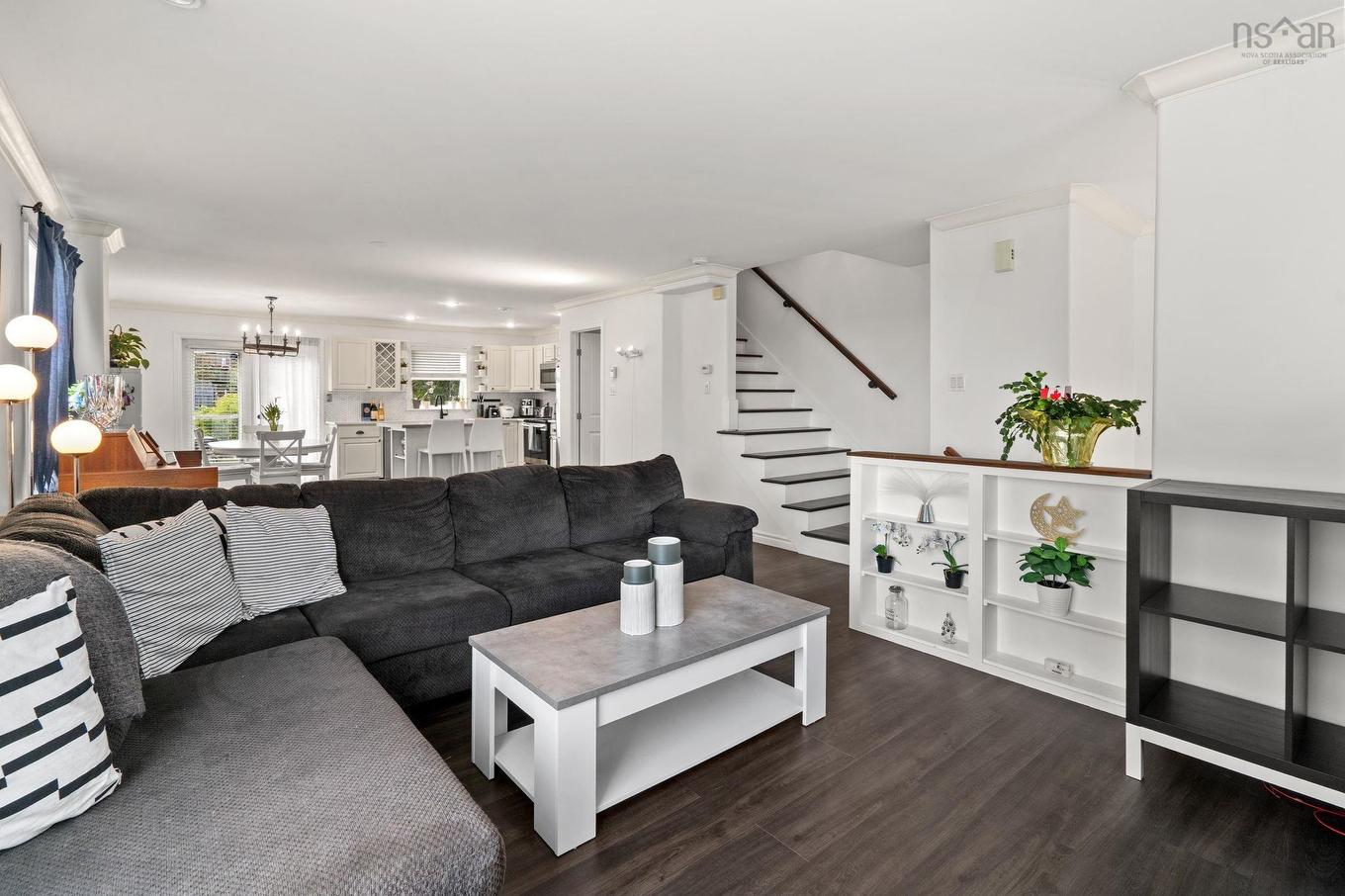 72 Fleetview Drive, Halifax, NS - Indoor Photo Showing Living Room