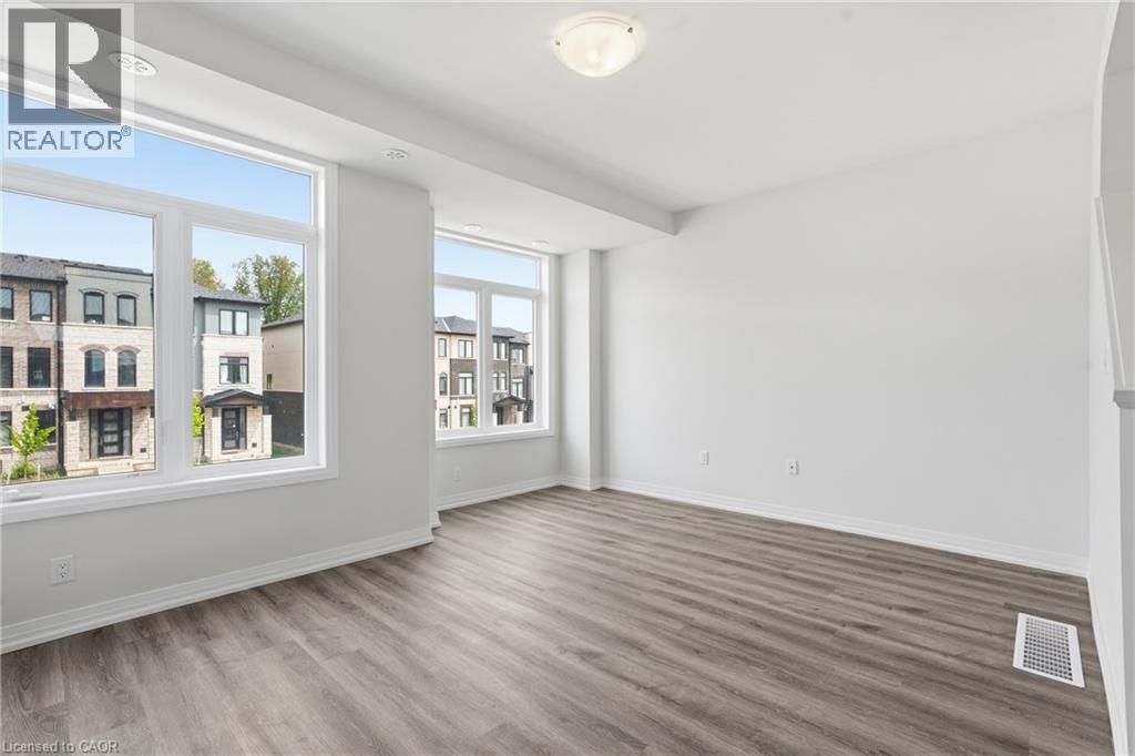 155 Equestrian Way Unit# 33, Cambridge, ON - Indoor Photo Showing Other Room
