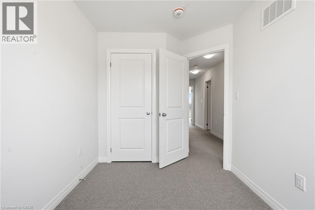 155 Equestrian Way Unit# 33, Cambridge, ON - Indoor Photo Showing Other Room