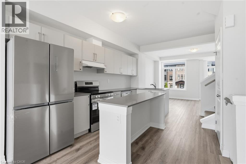 155 Equestrian Way Unit# 33, Cambridge, ON - Indoor Photo Showing Kitchen