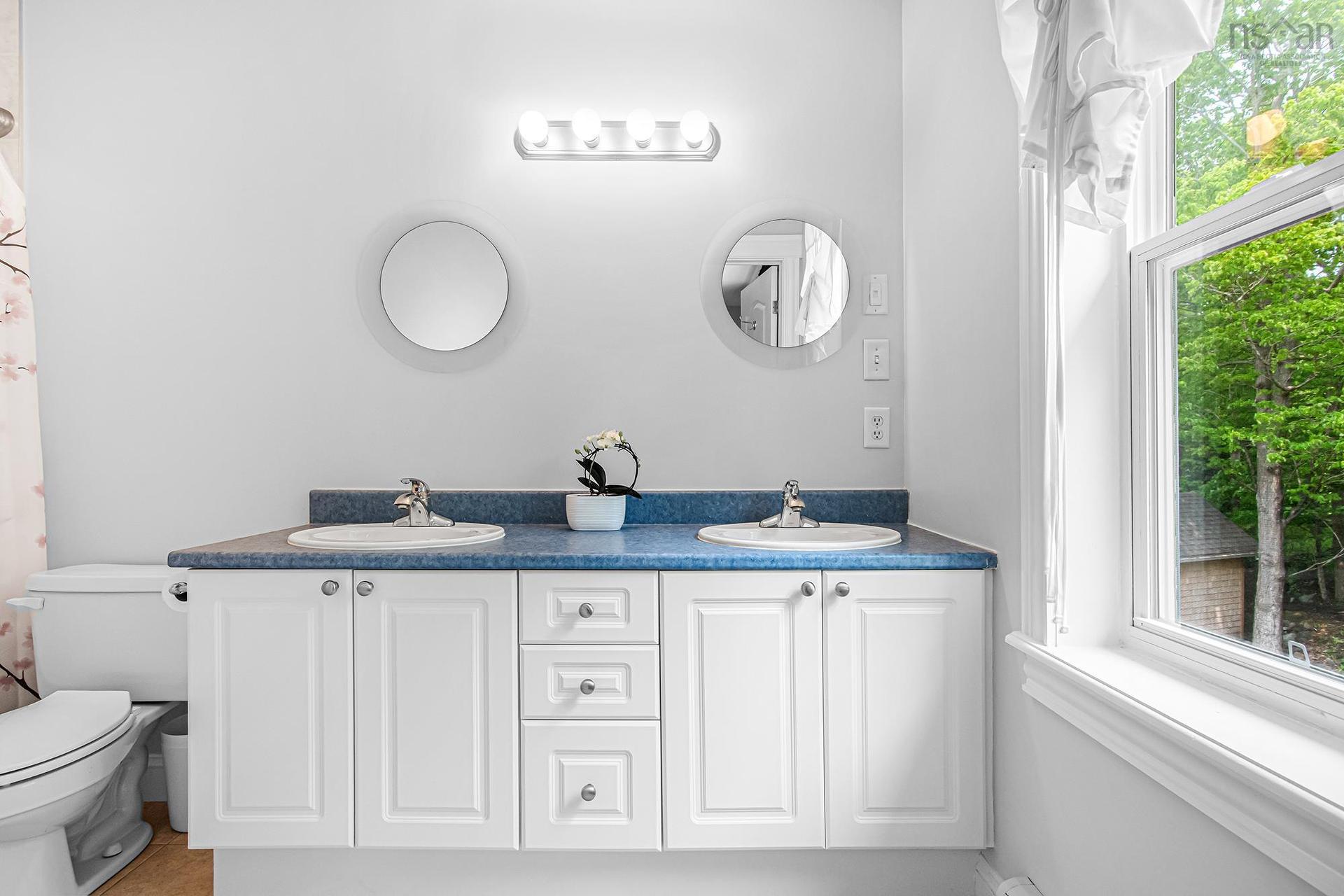 48 Gorsebud Close, Halifax, NS - Indoor Photo Showing Bathroom