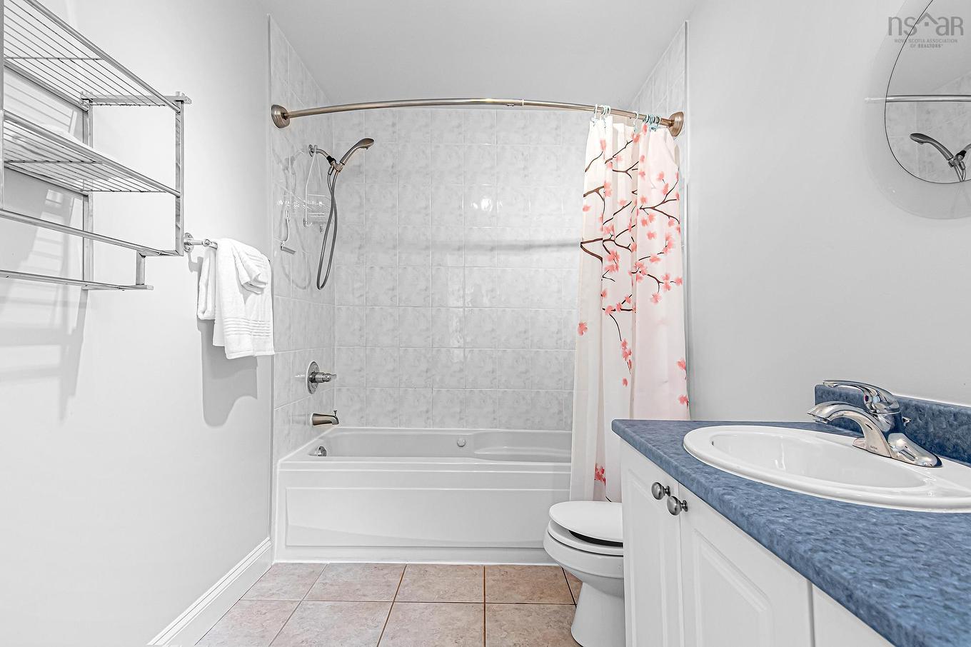 48 Gorsebud Close, Halifax, NS - Indoor Photo Showing Bathroom