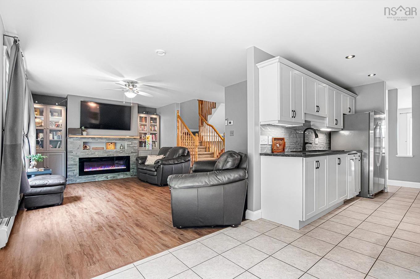 48 Gorsebud Close, Halifax, NS - Indoor With Fireplace