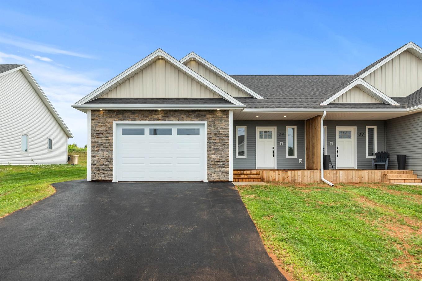 29 Samantha Lane, Cornwall, PE - Outdoor With Facade