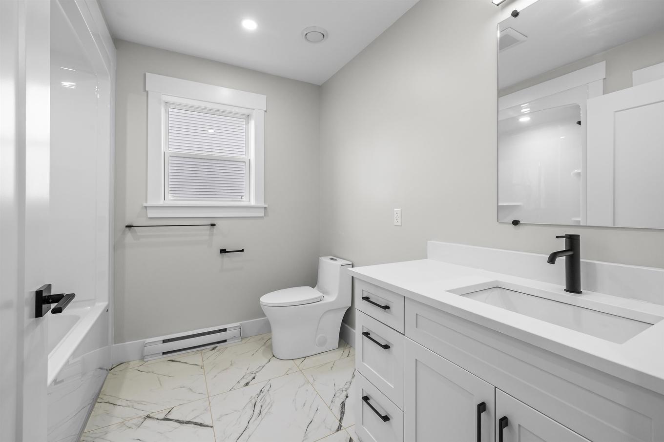 29 Samantha Lane, Cornwall, PE - Indoor Photo Showing Bathroom