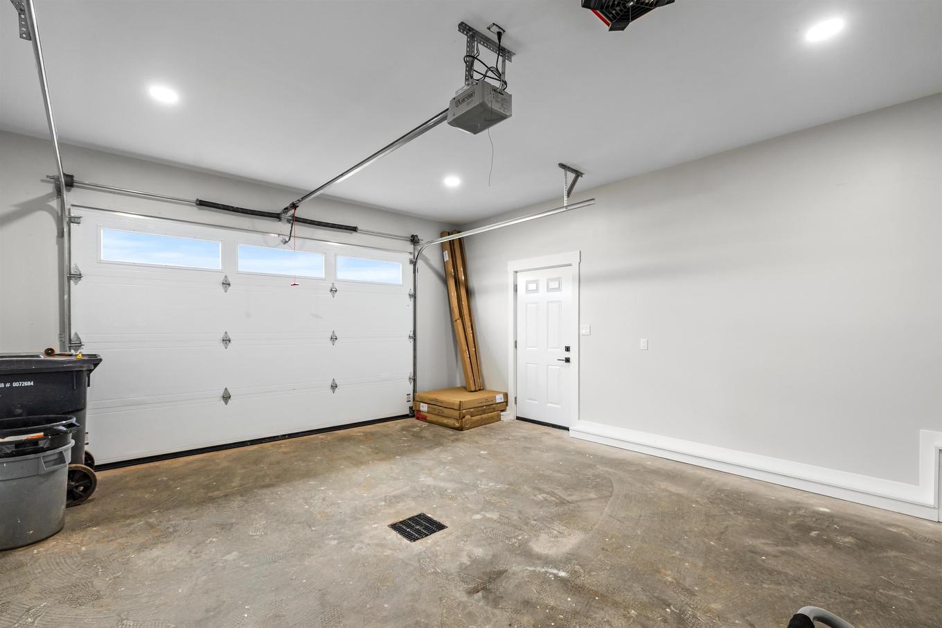 29 Samantha Lane, Cornwall, PE - Indoor Photo Showing Garage