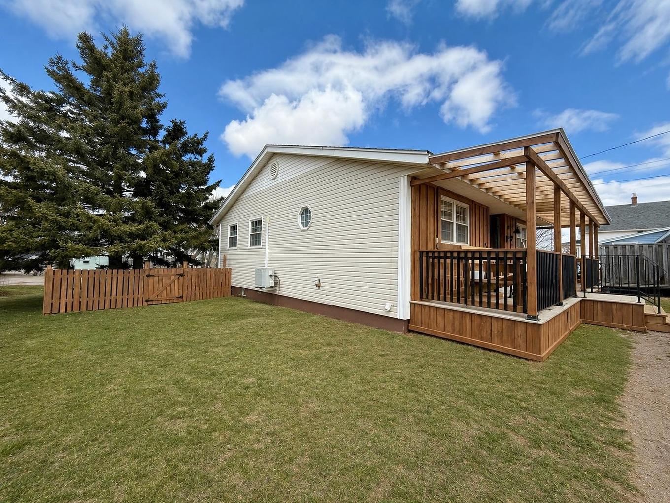 233 Main Street, Borden-Carleton, PE - Outdoor With Deck Patio Veranda