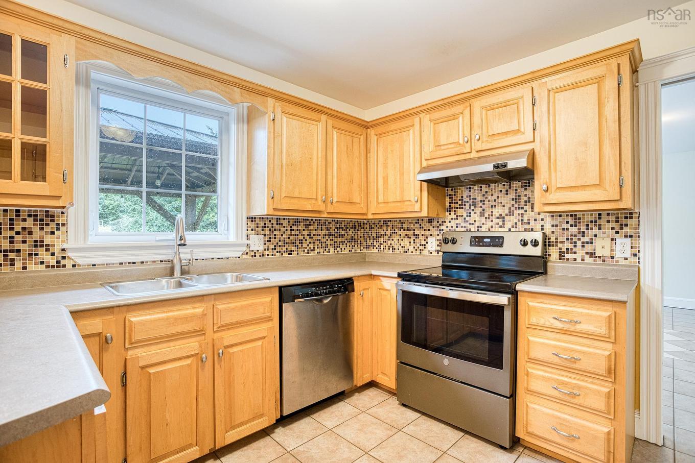1850 Old Sambro Road, Williamswood, NS - Indoor Photo Showing Kitchen With Double Sink