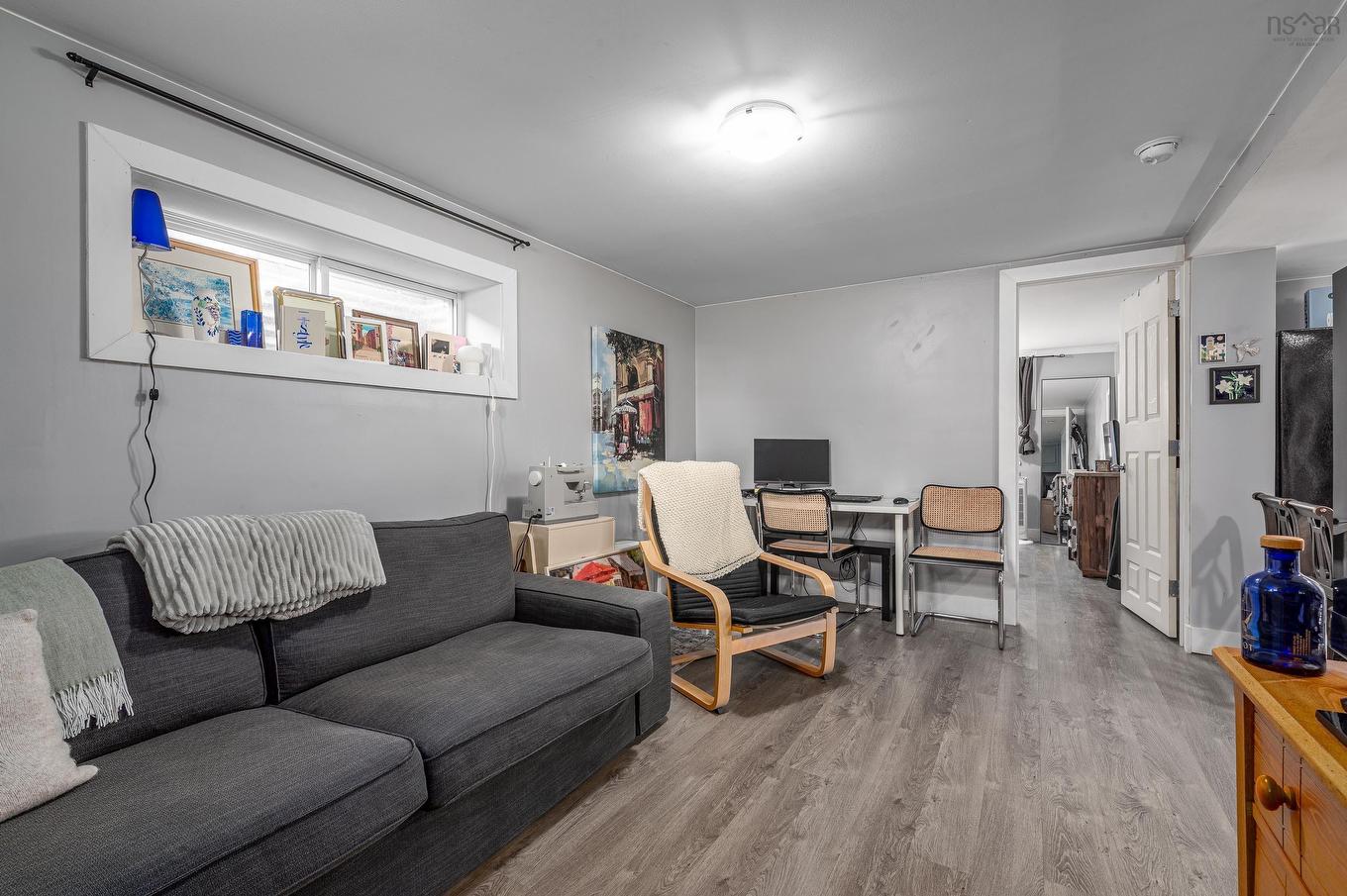 116 Coronation Avenue, Halifax, NS - Indoor Photo Showing Living Room