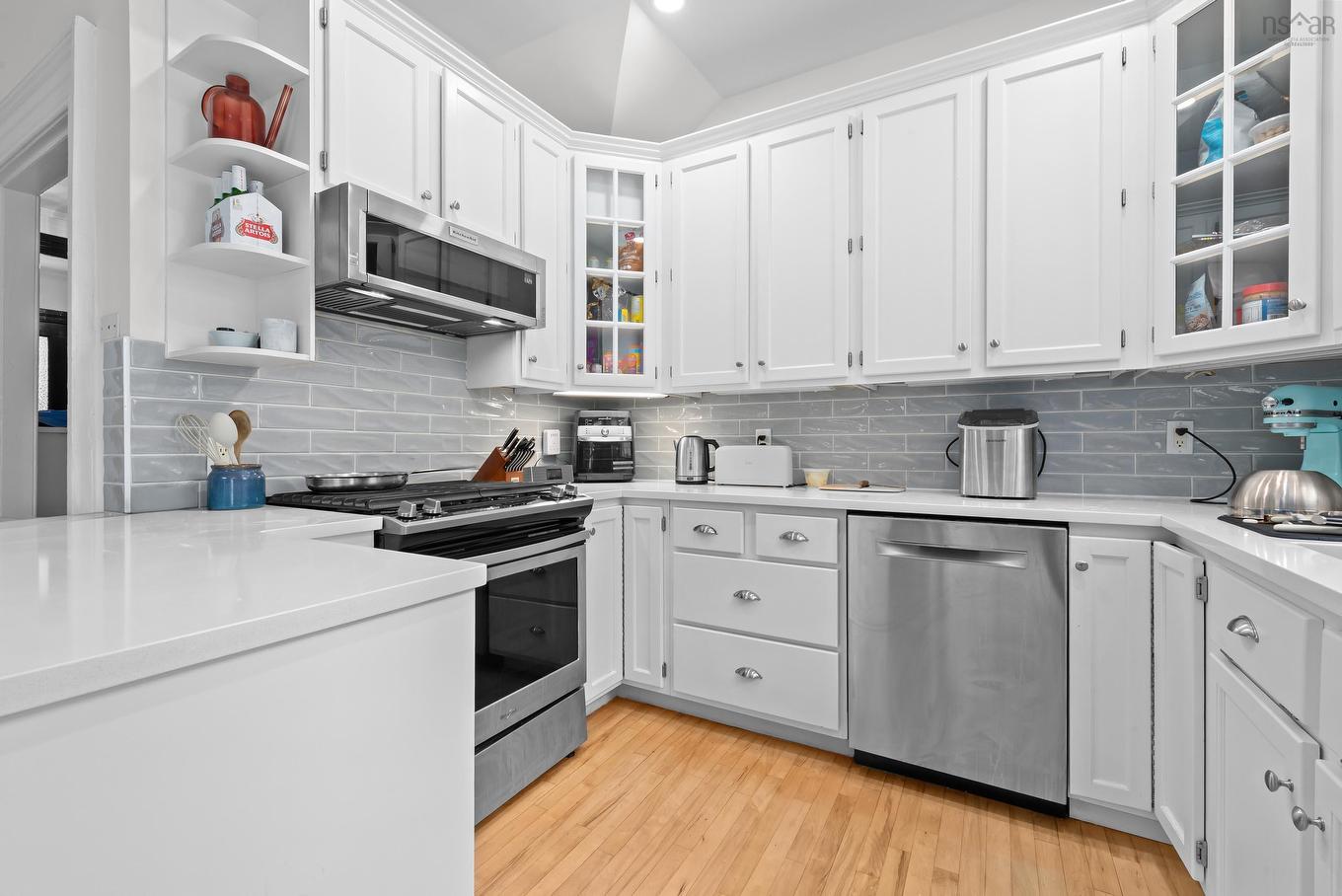 1314 & 1316 Dresden Row, Halifax, NS - Indoor Photo Showing Kitchen