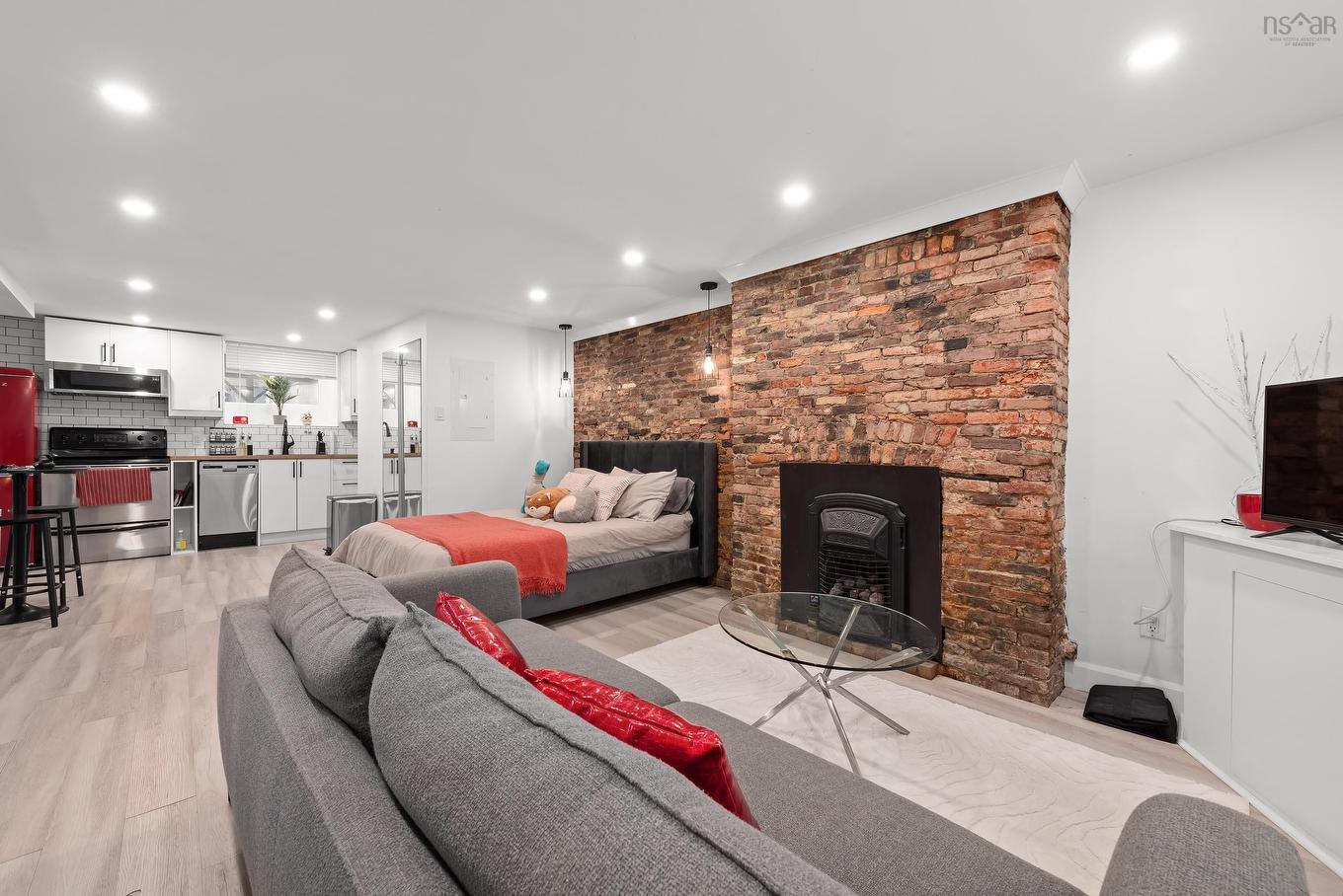1314 & 1316 Dresden Row, Halifax, NS - Indoor Photo Showing Living Room With Fireplace