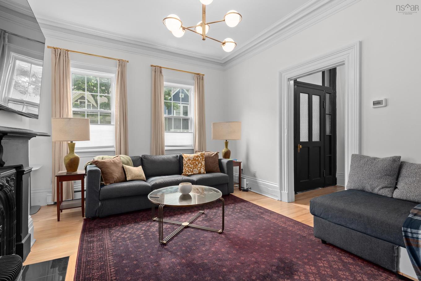 1314 & 1316 Dresden Row, Halifax, NS - Indoor Photo Showing Living Room