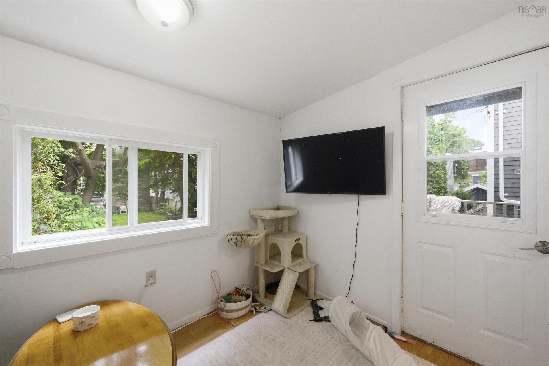 1747 Vernon Street, Halifax, NS - Indoor Photo Showing Bedroom