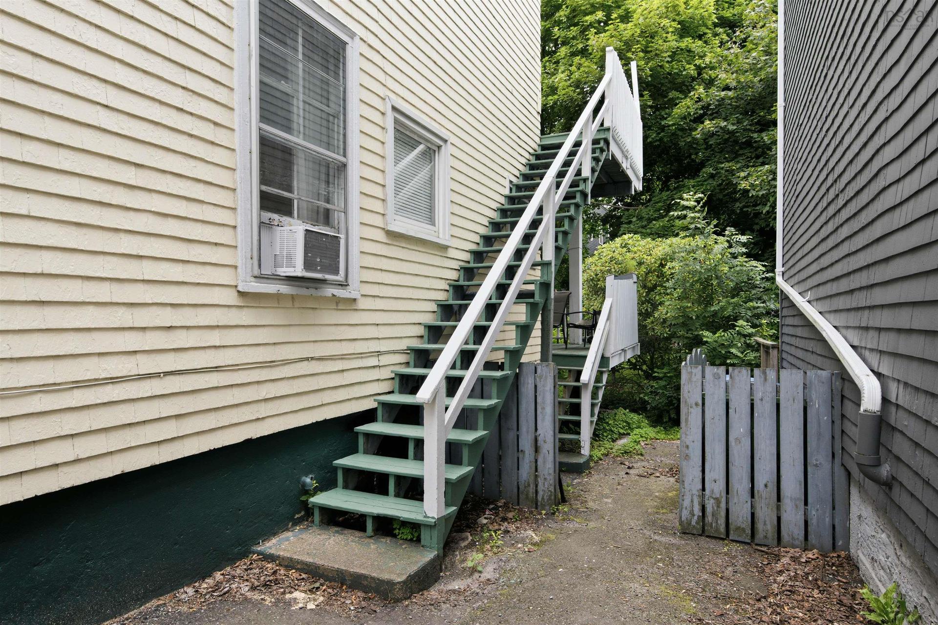 1747 Vernon Street, Halifax, NS - Outdoor