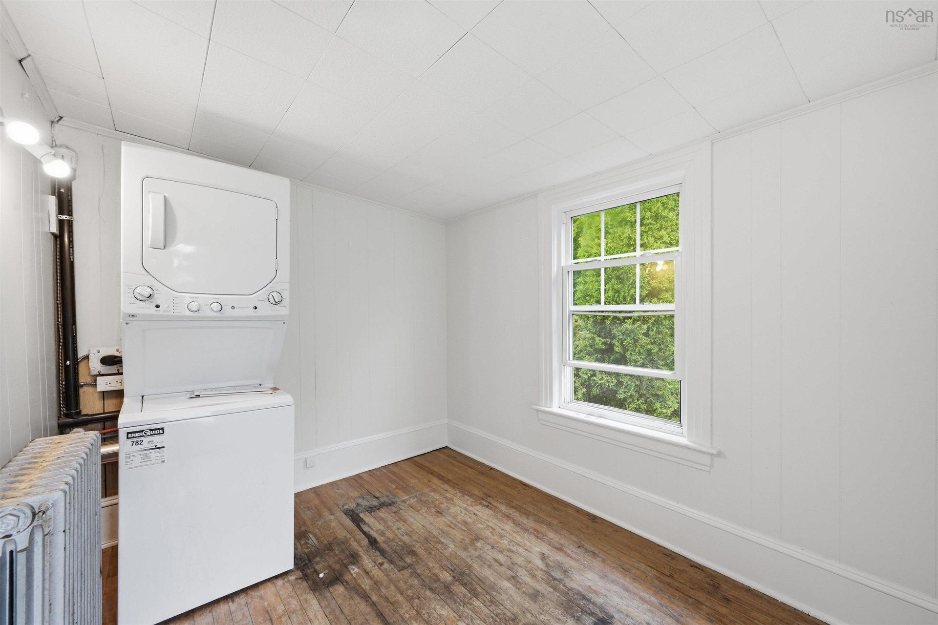 1747 Vernon Street, Halifax, NS - Indoor Photo Showing Laundry Room