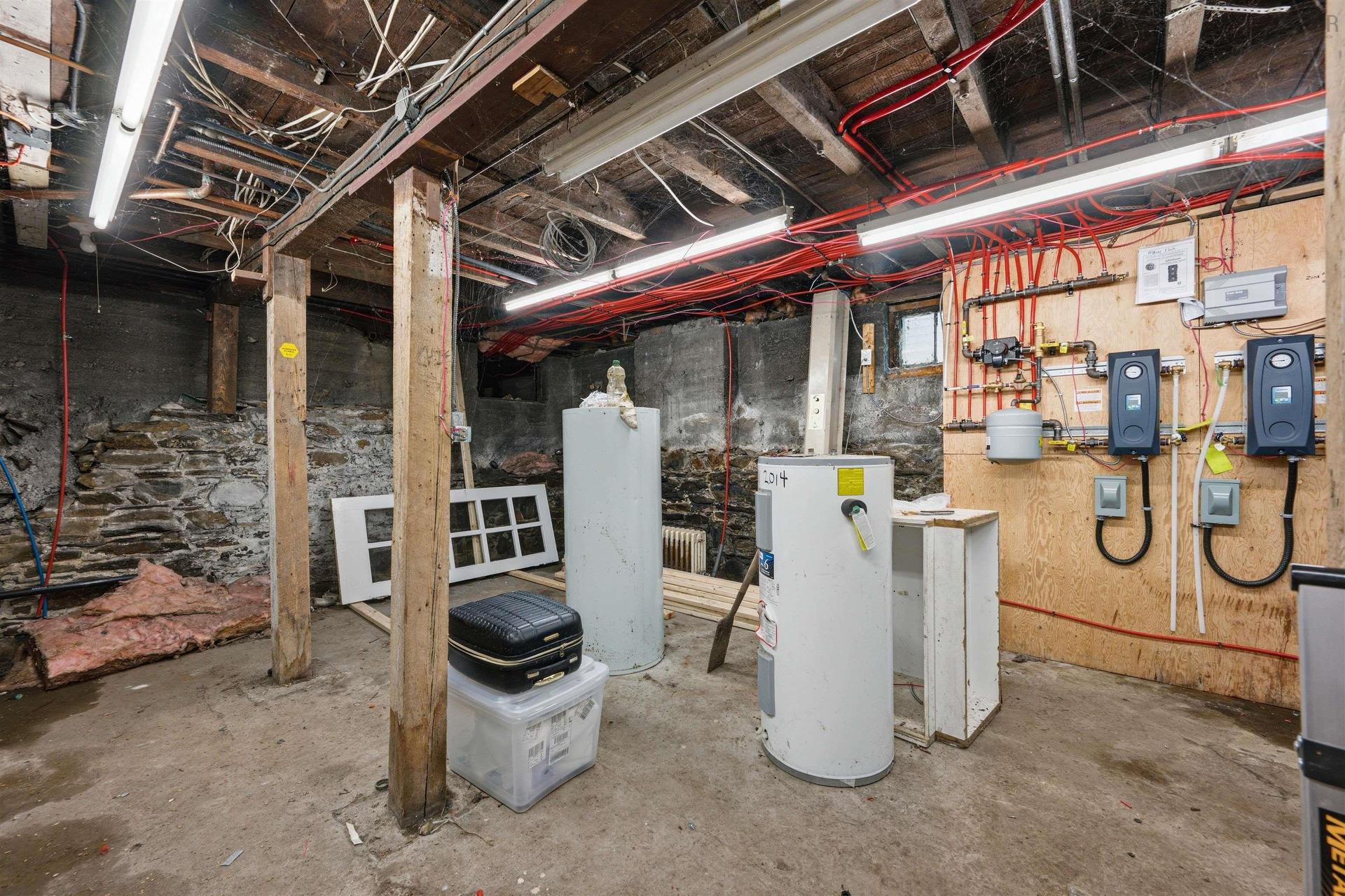 1747 Vernon Street, Halifax, NS - Indoor Photo Showing Basement
