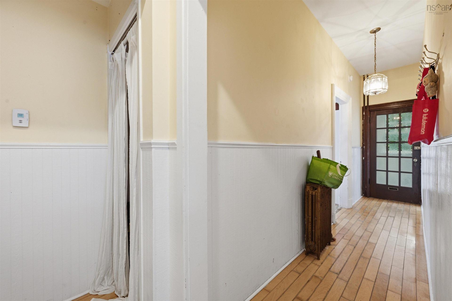 1747 Vernon Street, Halifax, NS - Indoor