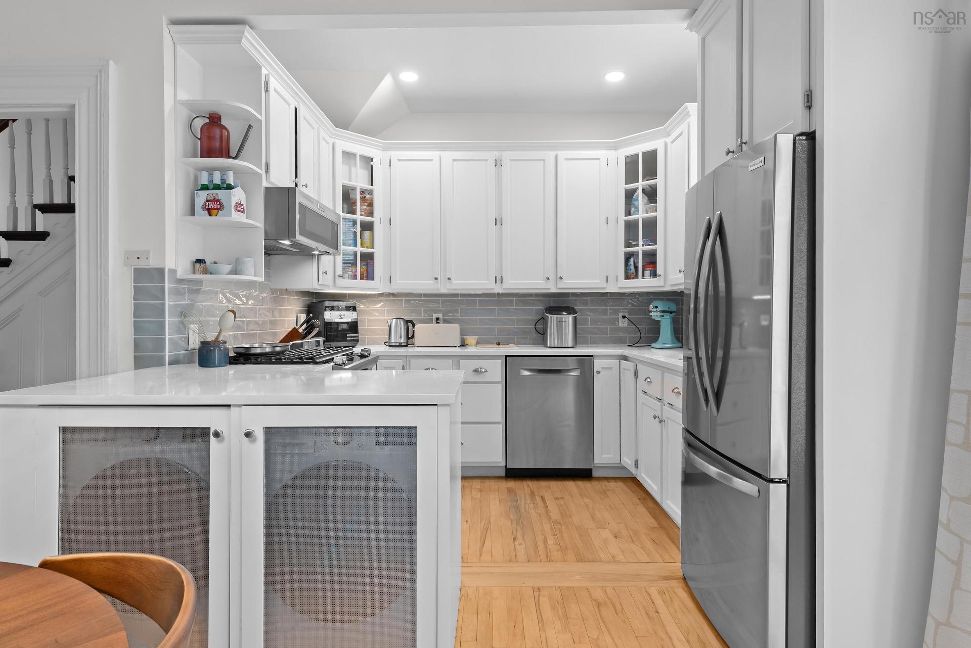 1314 & 1316 Dresden Row, Halifax, NS - Indoor Photo Showing Kitchen With Upgraded Kitchen