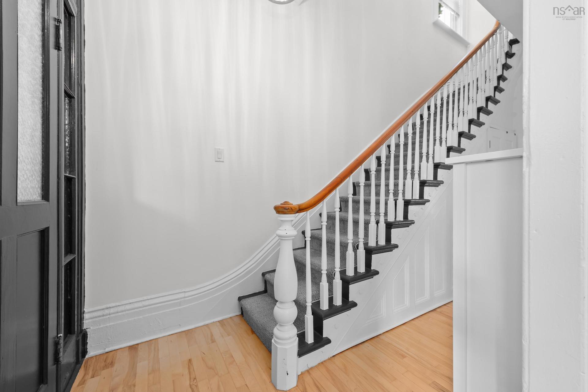 1314 & 1316 Dresden Row, Halifax, NS - Indoor Photo Showing Other Room