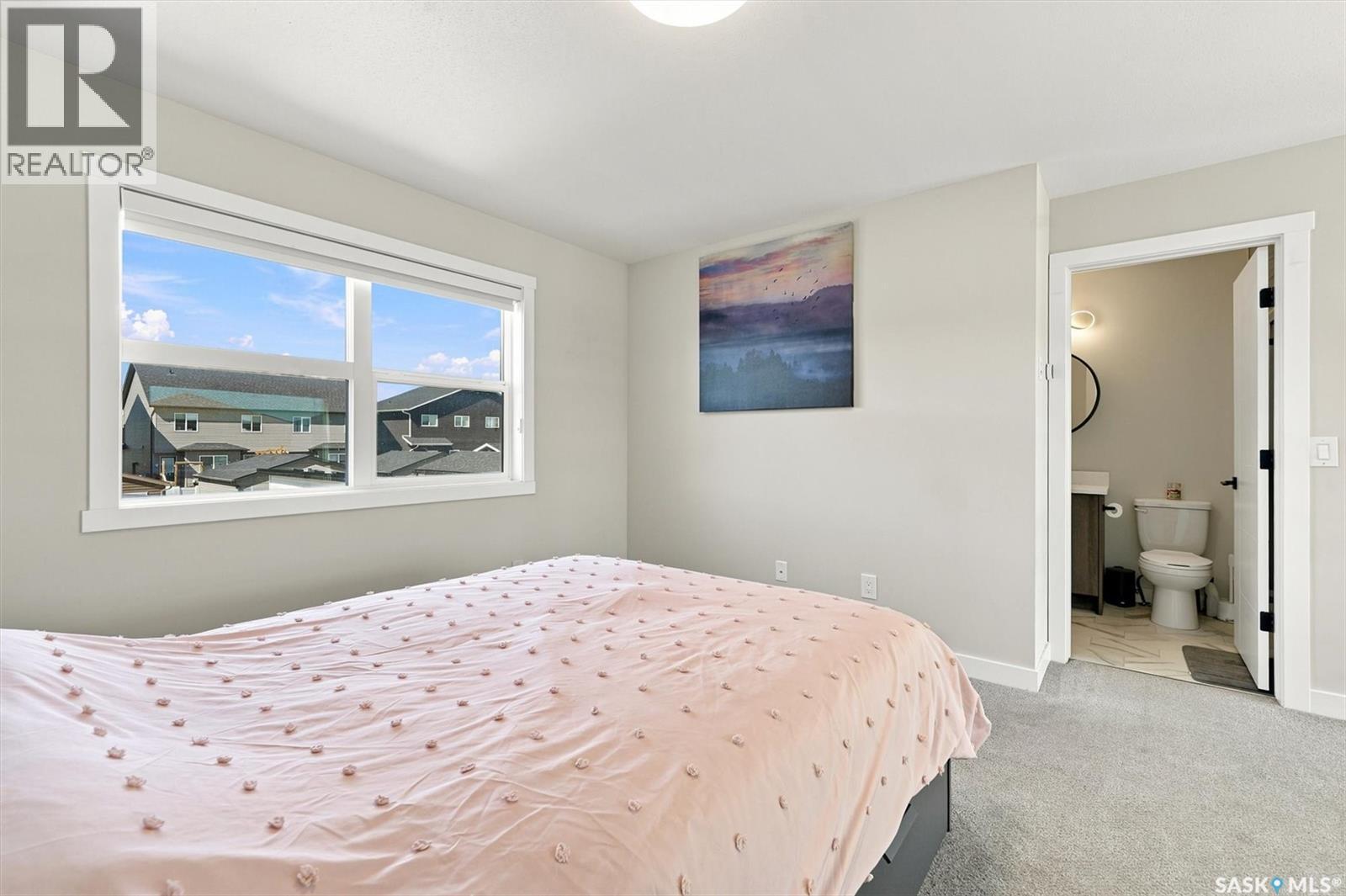 332 Mcfaull Crescent, Saskatoon, SK - Indoor Photo Showing Bedroom