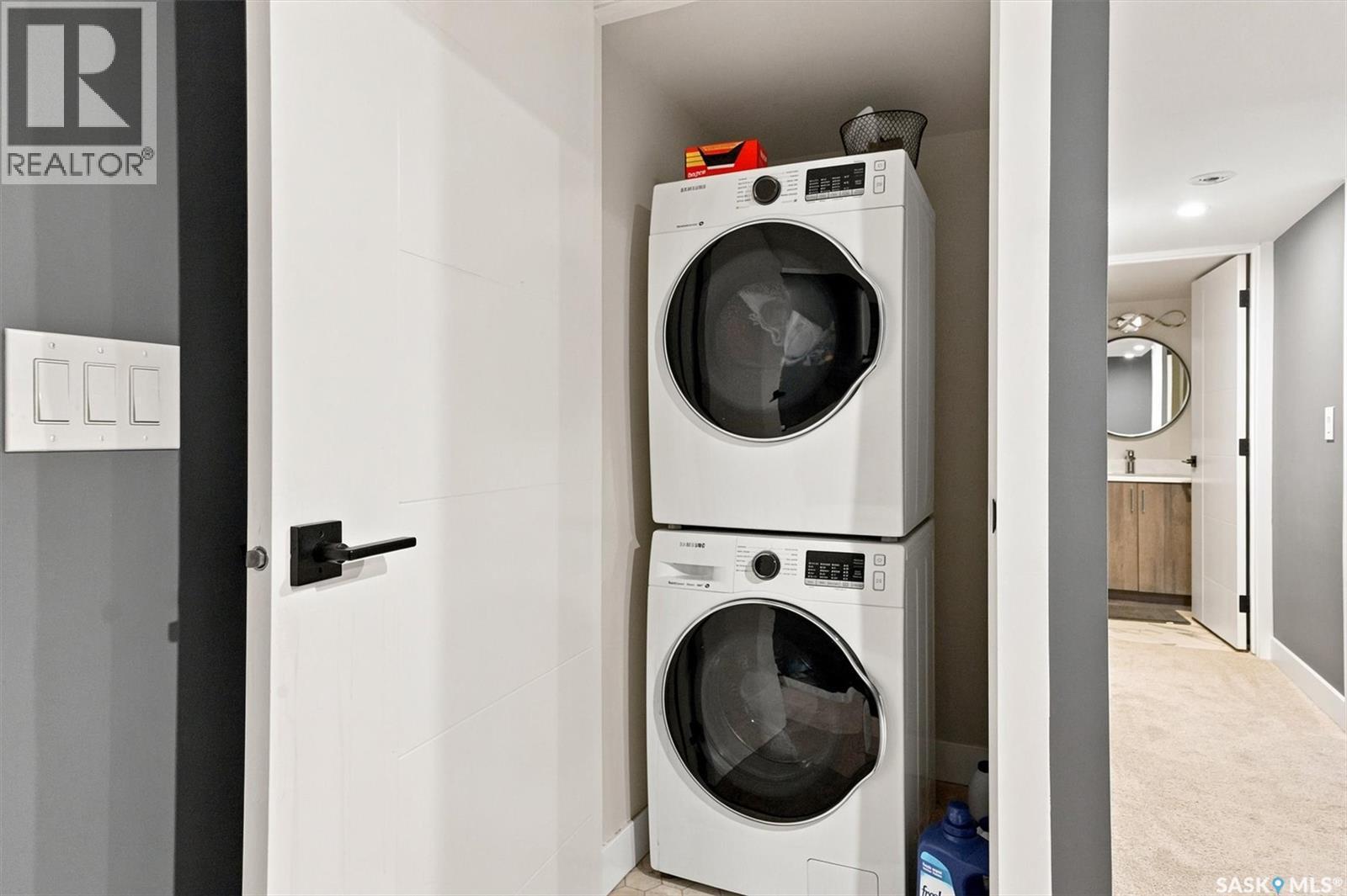 332 Mcfaull Crescent, Saskatoon, SK - Indoor Photo Showing Laundry Room