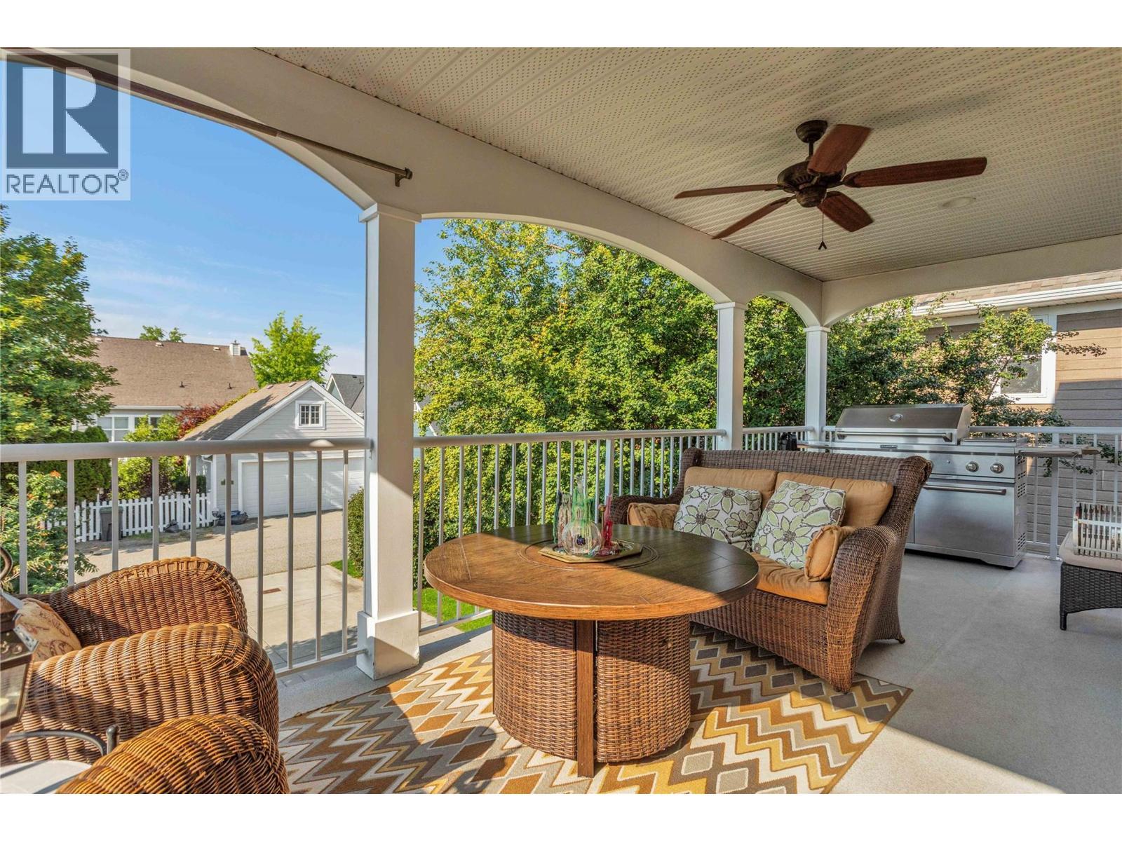 Beautiful covered deck to extend the use of the outdoor space. - 430 Mccarren Avenue, Kelowna, BC - Outdoor With Deck Patio Veranda With Exterior