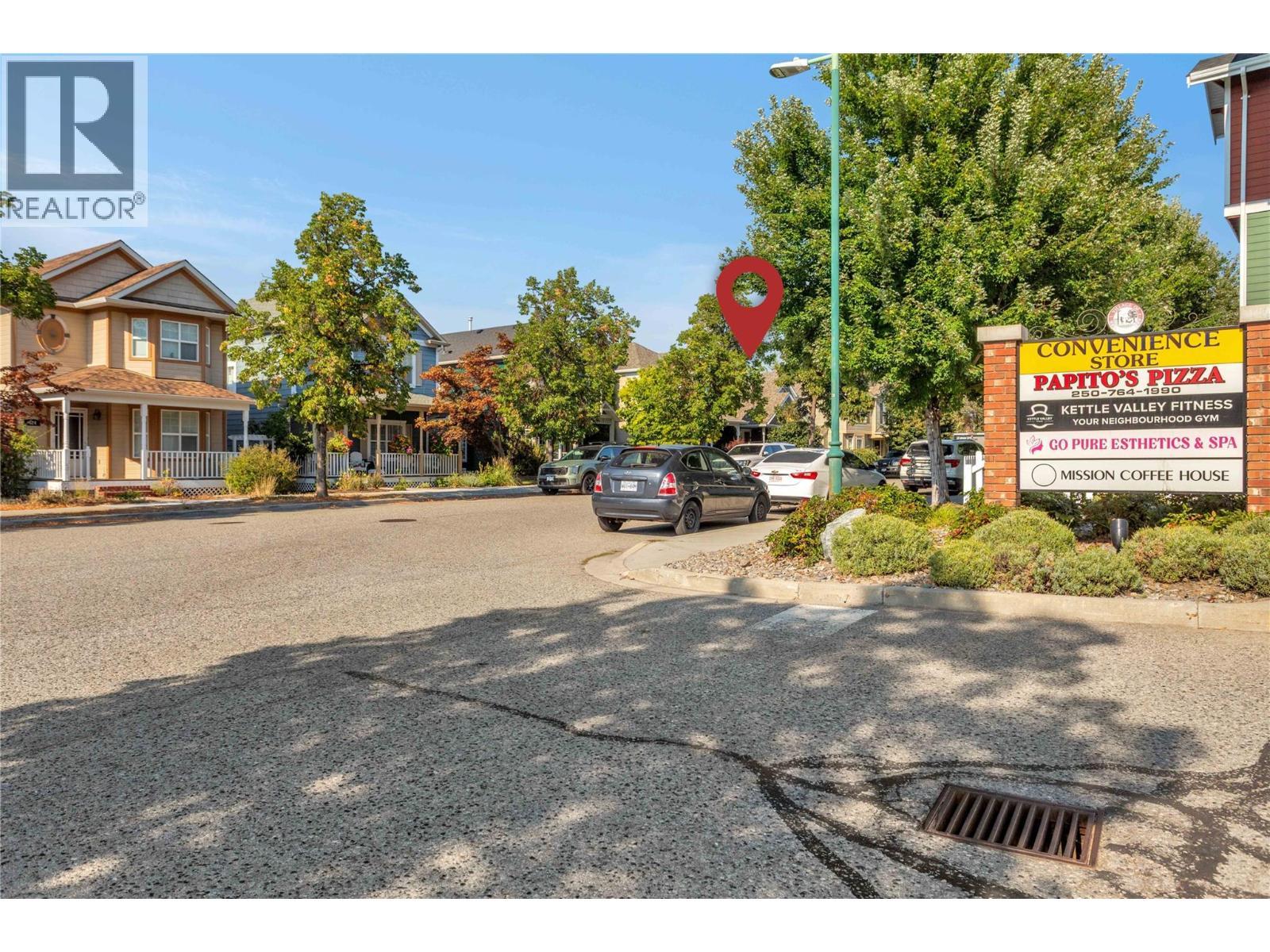 The village center just steps away. - 430 Mccarren Avenue, Kelowna, BC - Outdoor