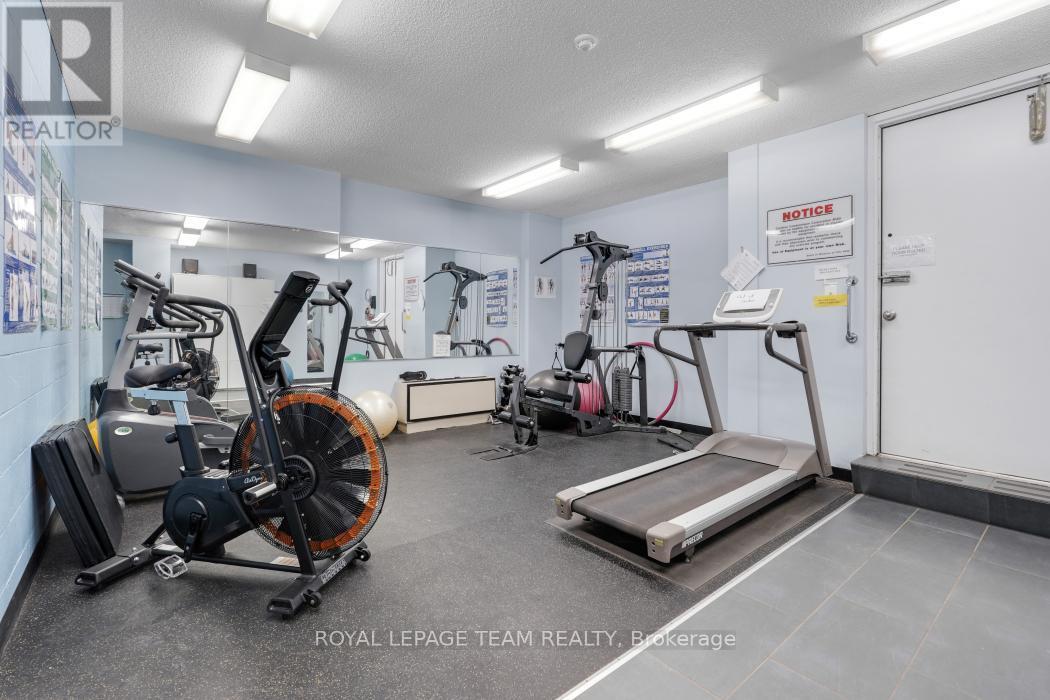 1004 - 40 Arthur Street E, Ottawa, ON - Indoor Photo Showing Gym Room