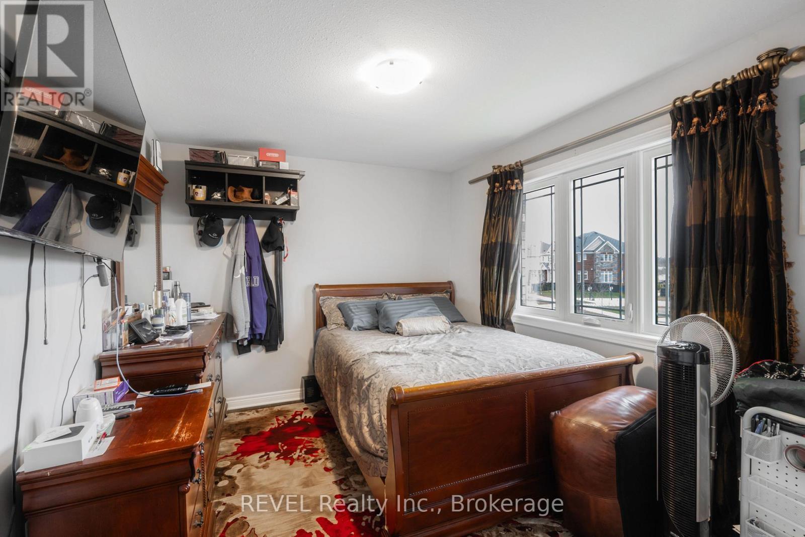 29 Bergenstein Crescent, Pelham (Fonthill), ON - Indoor Photo Showing Bedroom
