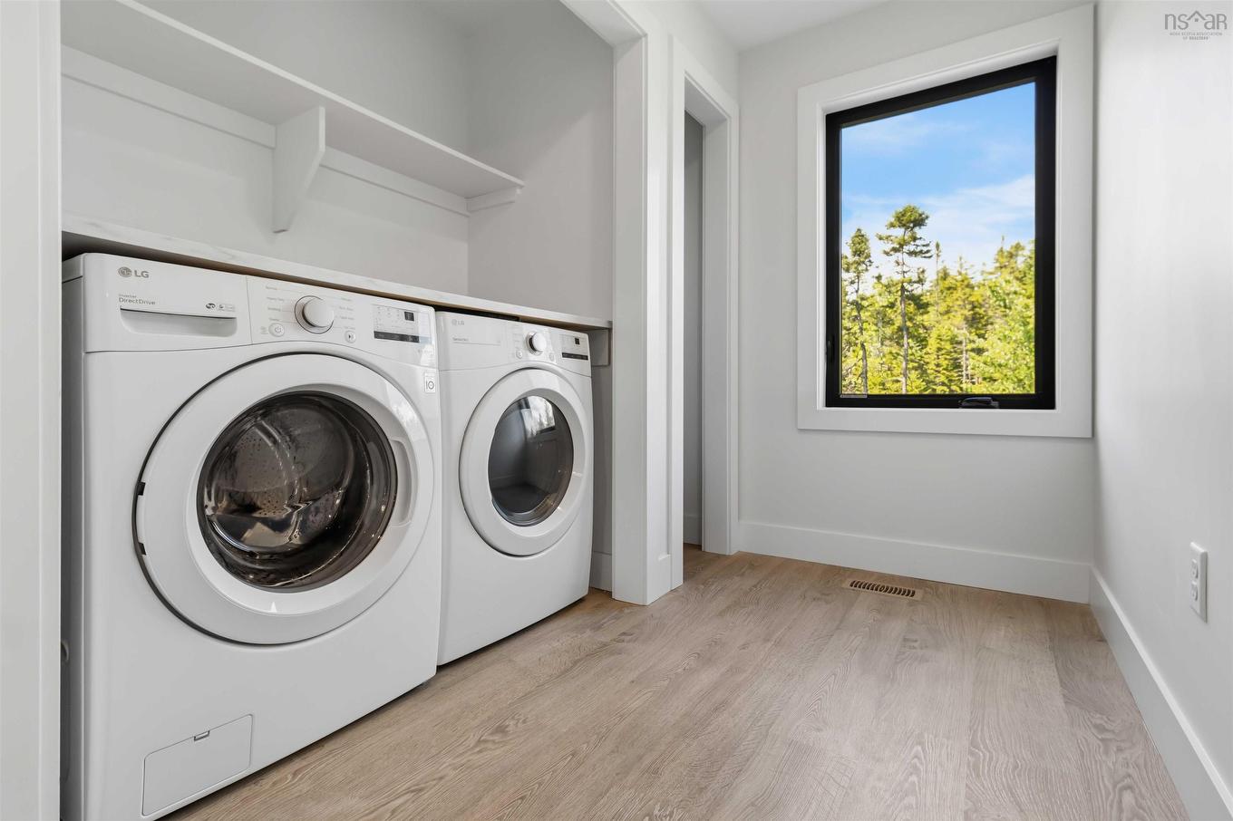 511 Midnight Run, Middle Sackville, NS - Indoor Photo Showing Laundry Room