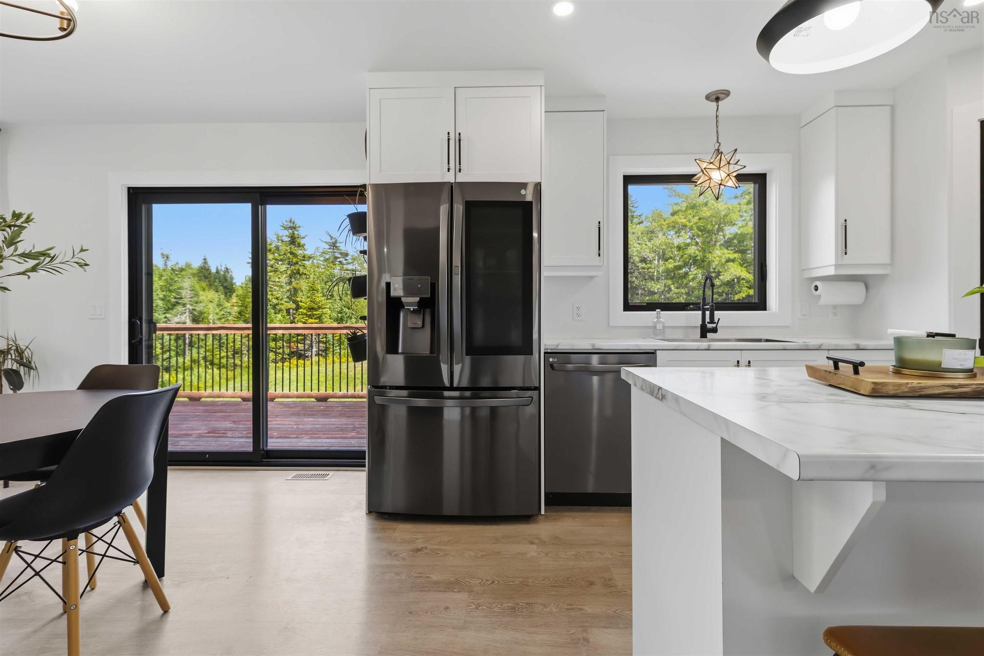 511 Midnight Run, Middle Sackville, NS - Indoor Photo Showing Kitchen With Upgraded Kitchen