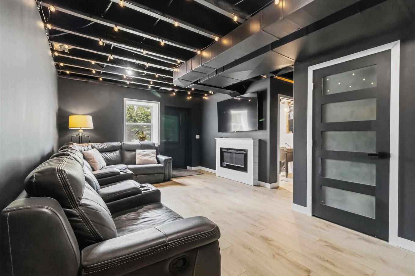 511 Midnight Run, Middle Sackville, NS - Indoor With Fireplace