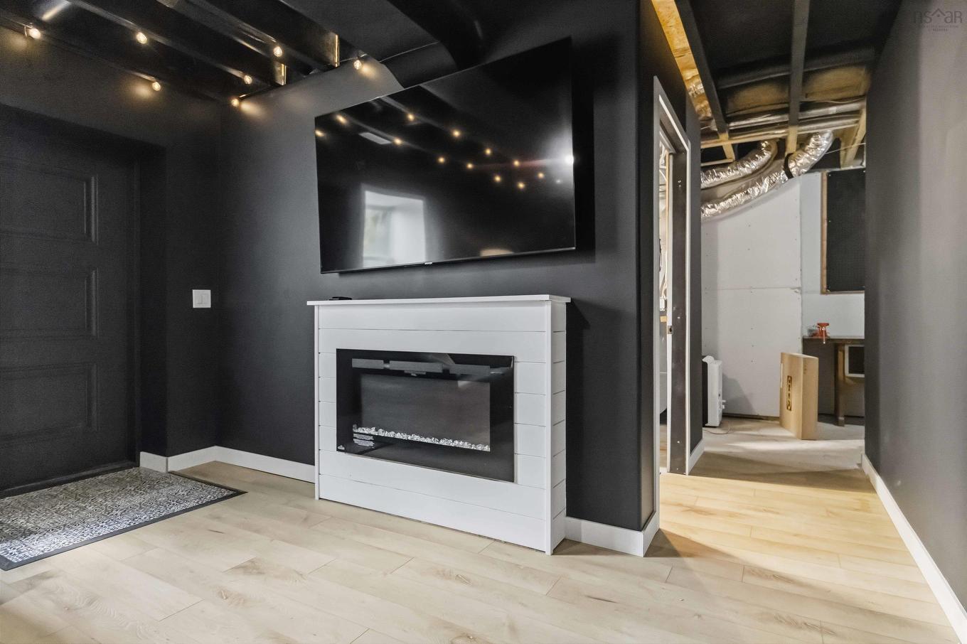 511 Midnight Run, Middle Sackville, NS - Indoor Photo Showing Other Room With Fireplace